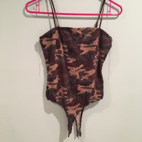 Forever 21 Tops - 💗Camo Tank Bodysuit